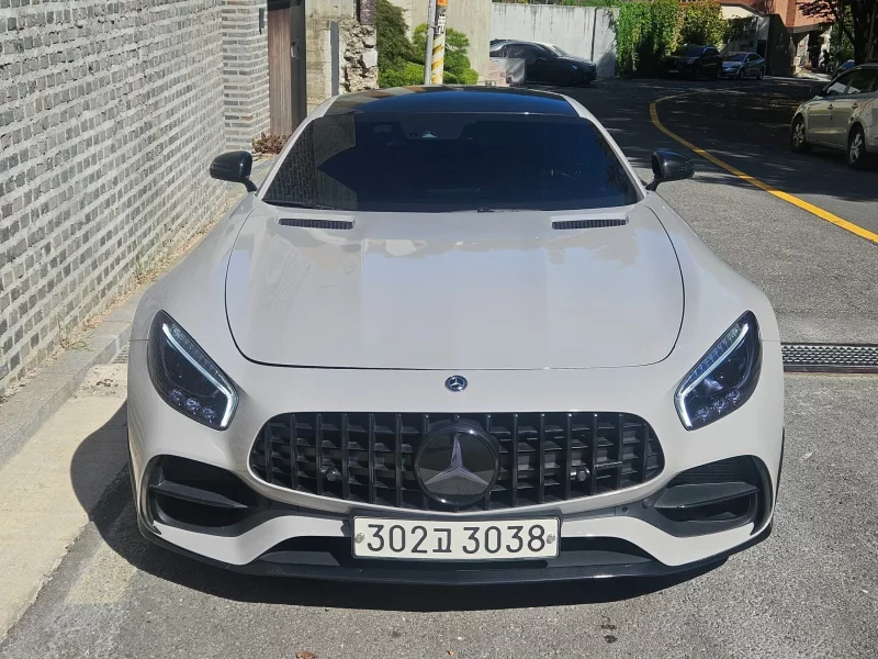 Mercedes-Benz AMG GT