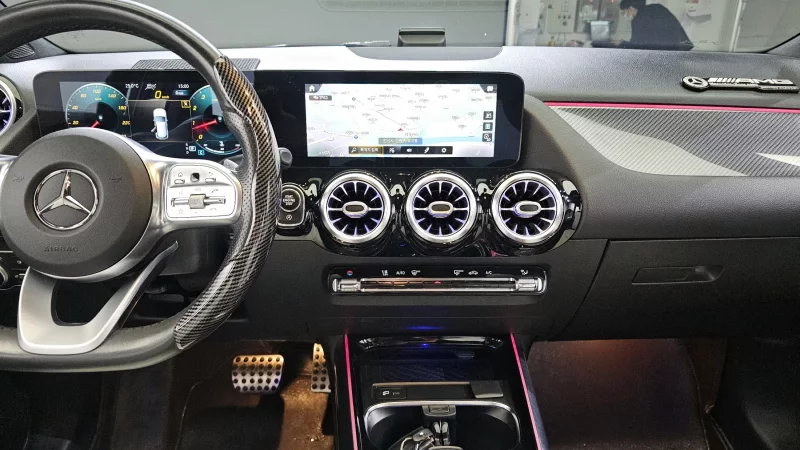 Mercedes-Benz GLA-Class