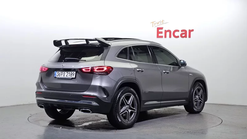 Mercedes-Benz GLA-Class