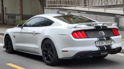 Ford MUSTANG