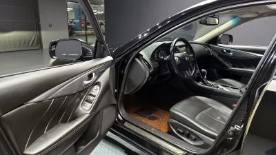 Infiniti Q50