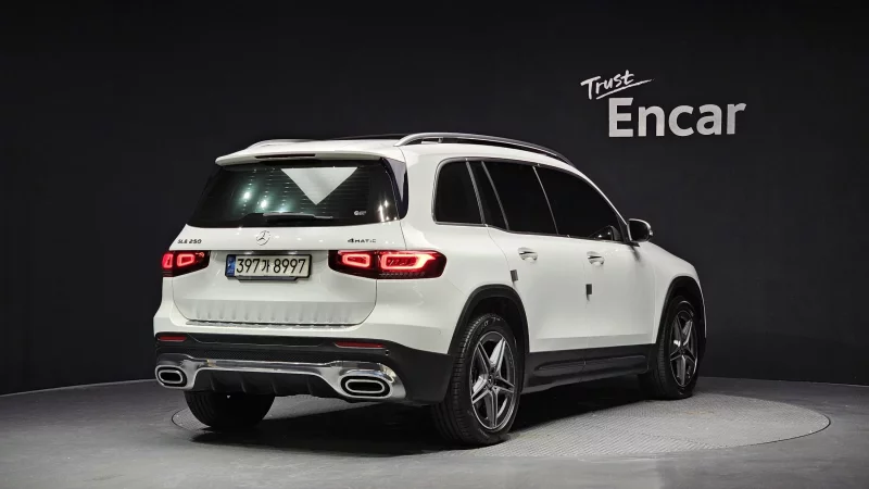 Mercedes-Benz GLB-Class