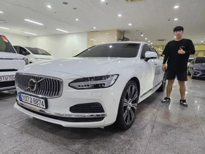 Volvo S90