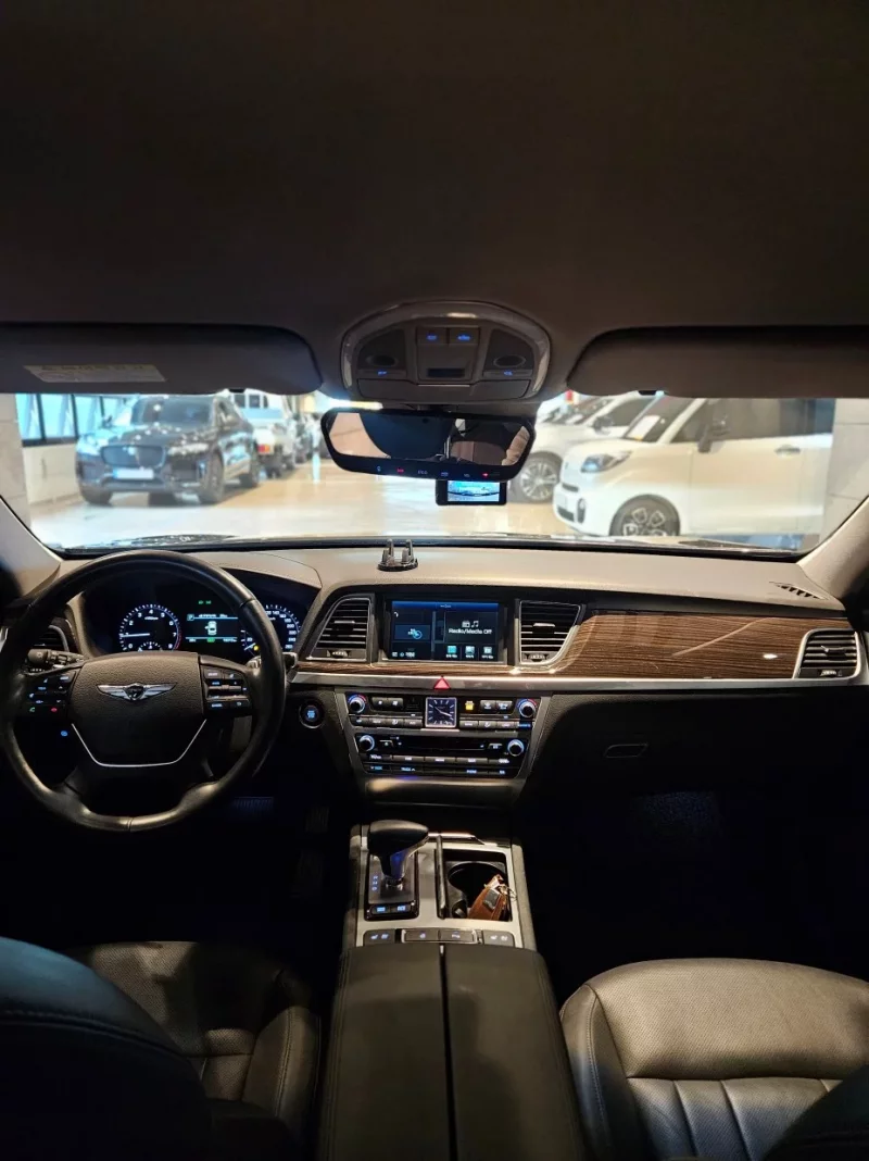Genesis G80