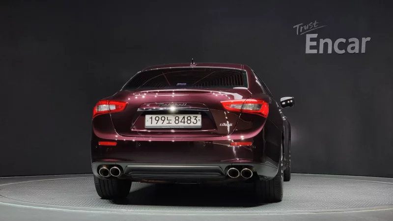 Maserati GHIBLI