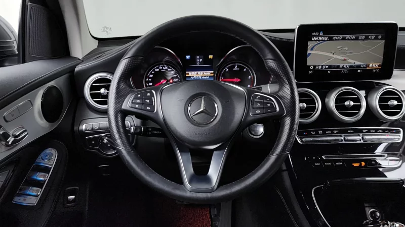 Mercedes-Benz GLC-Class