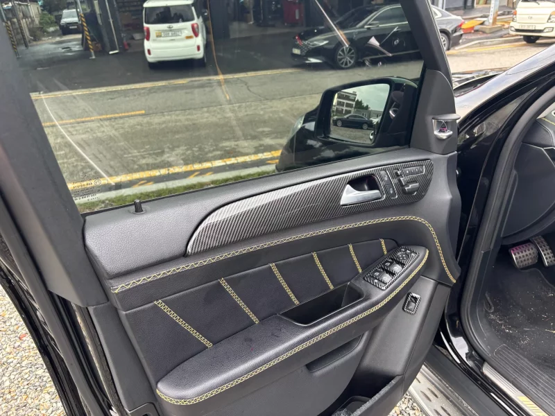 Mercedes-Benz M-class