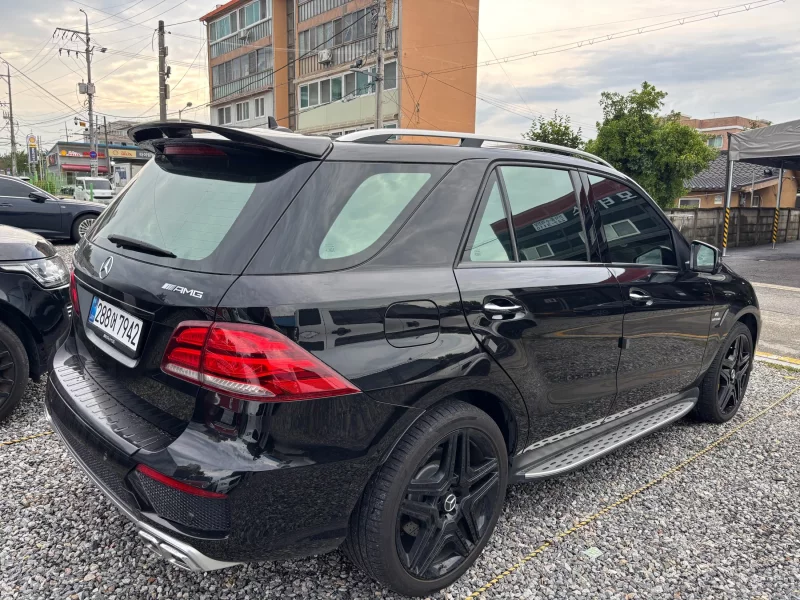 Mercedes-Benz M-class