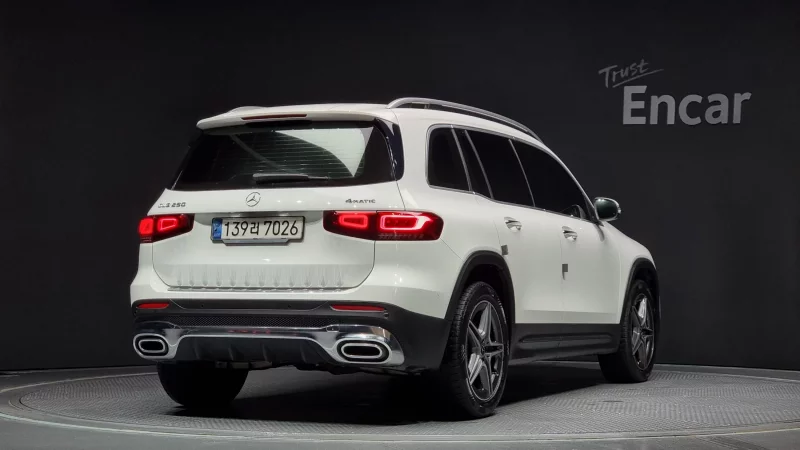 Mercedes-Benz GLB-Class