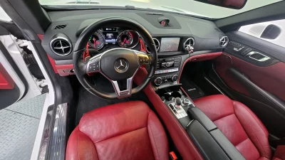 Mercedes-Benz SL-Class