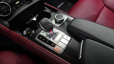 Mercedes-Benz SL-Class