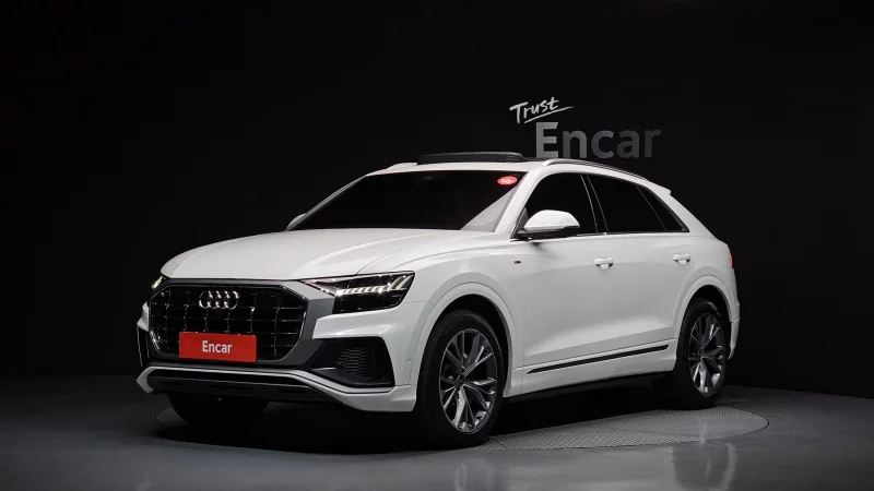 Audi Q8