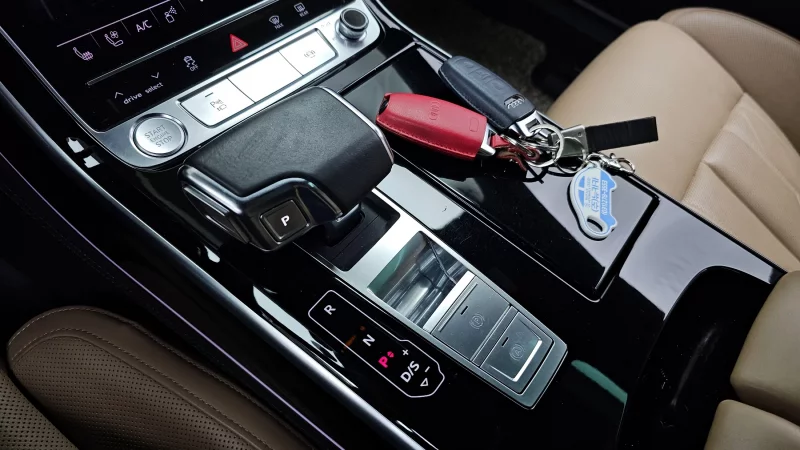 Audi A8