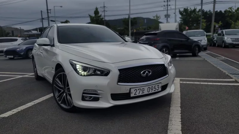 Infiniti Q50