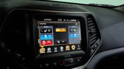 Jeep CHEROKEE