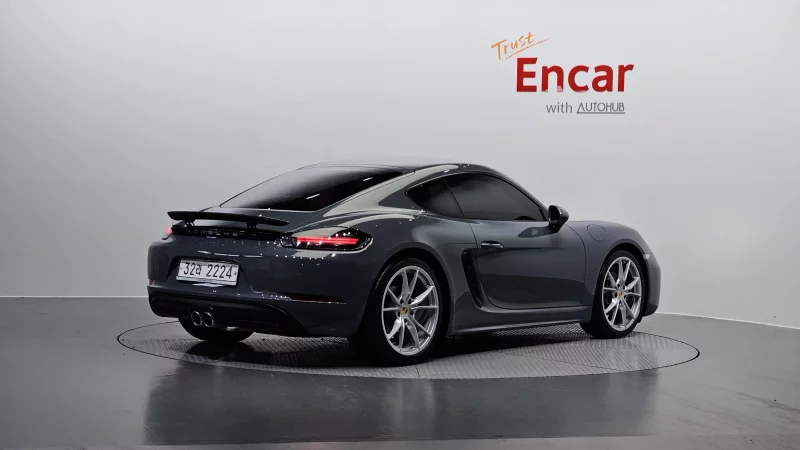 Porsche 718