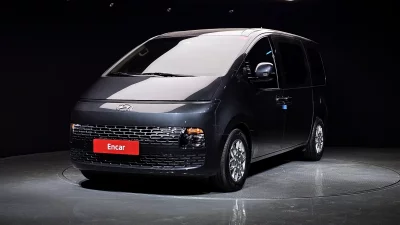 Hyundai Staria