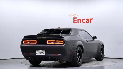 Dodge CHALLENGER