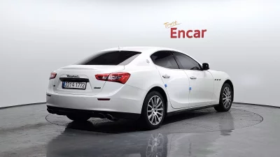 Maserati GHIBLI