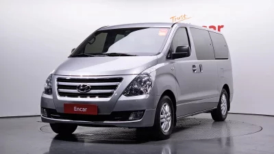 Hyundai Starex