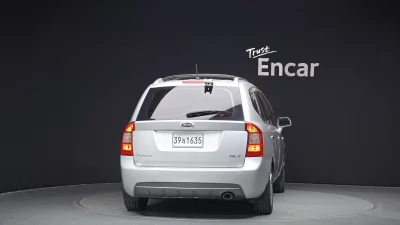 Kia Carens
