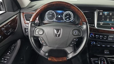 Hyundai Equus