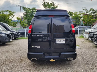 Chevrolet Express Van