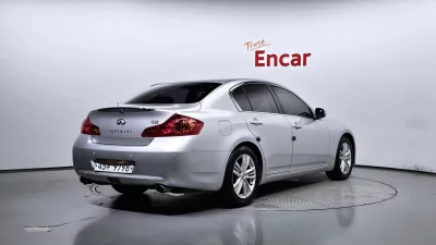 Infiniti G
