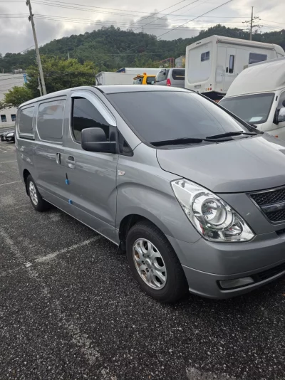 Hyundai Grand Starex