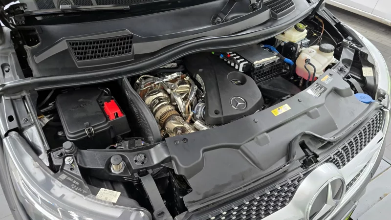 Mercedes-Benz V-Class