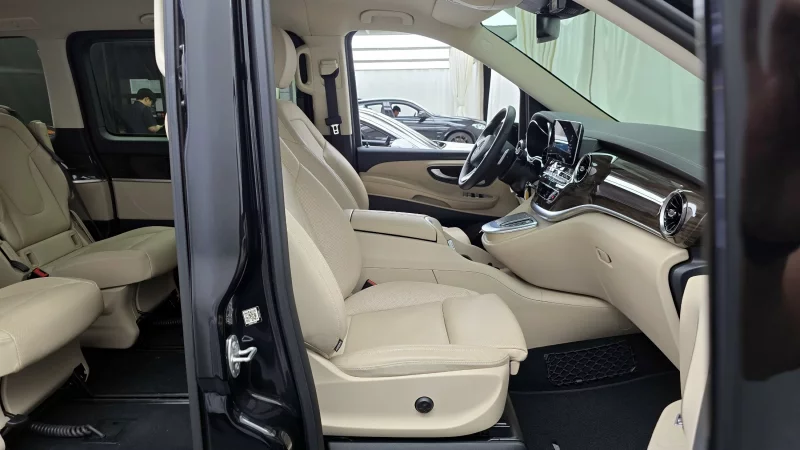 Mercedes-Benz V-Class