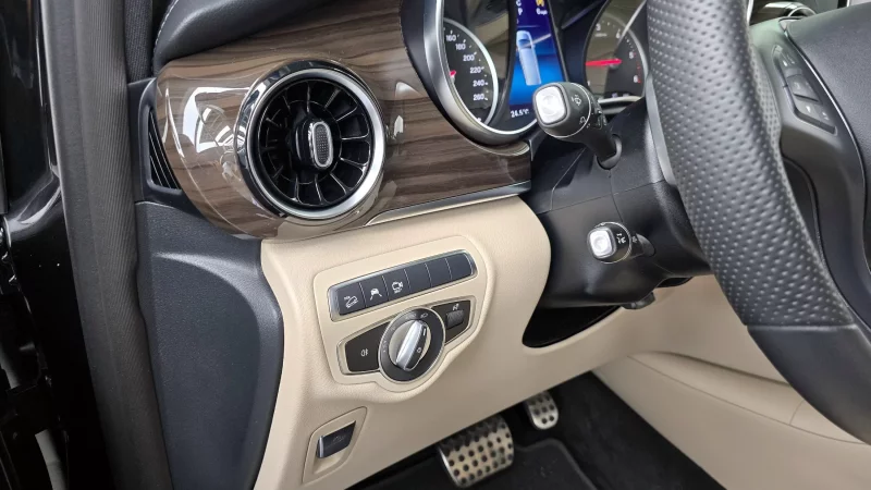 Mercedes-Benz V-Class