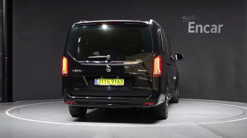 Mercedes-Benz V-Class