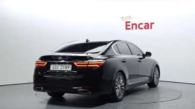 Kia K9