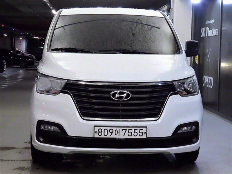 Hyundai Starex