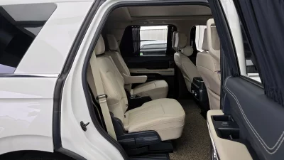 Ford EXPEDITION