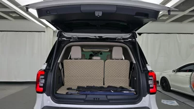 Ford EXPEDITION