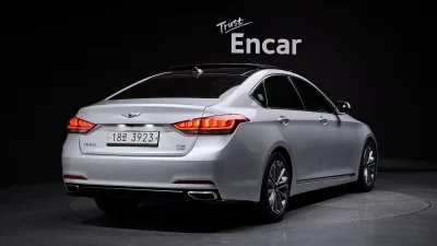 Hyundai Genesis