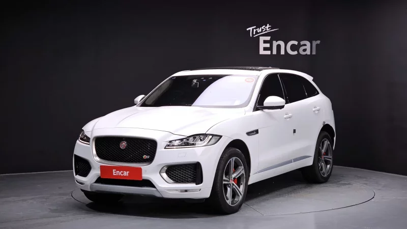 Jaguar F-PACE
