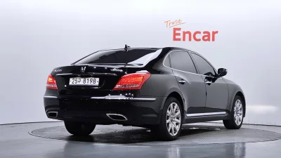 Hyundai Equus
