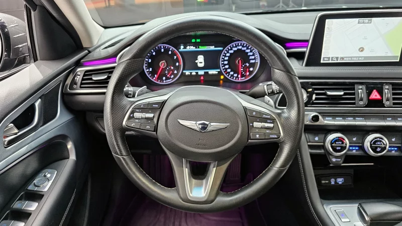 Genesis G70