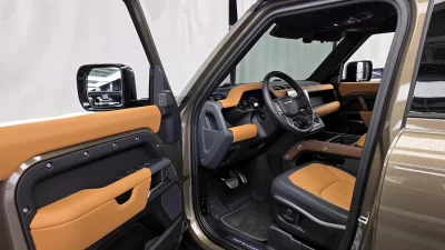 Land Rover DEFENDER