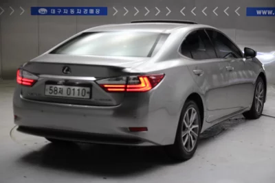 Lexus ES