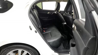 Lexus CT200h
