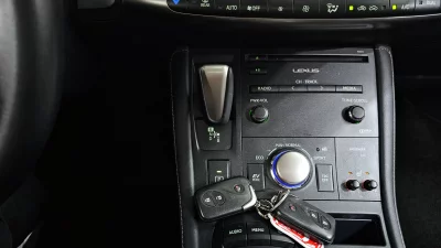 Lexus CT200h