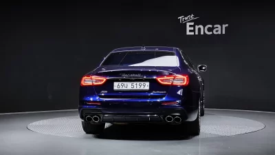 Maserati QUATTROPORTE