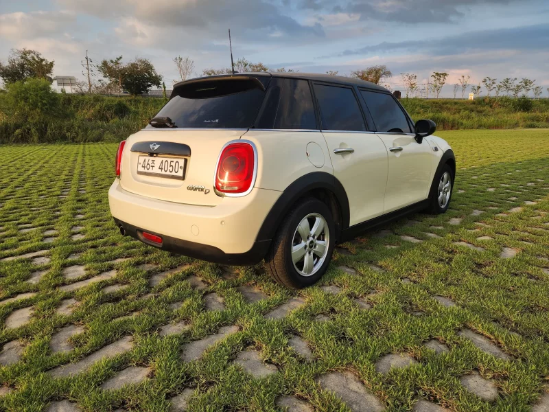 MINI Cooper