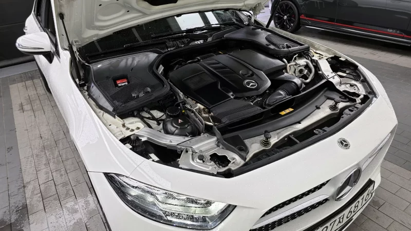 Mercedes-Benz CLS-Class