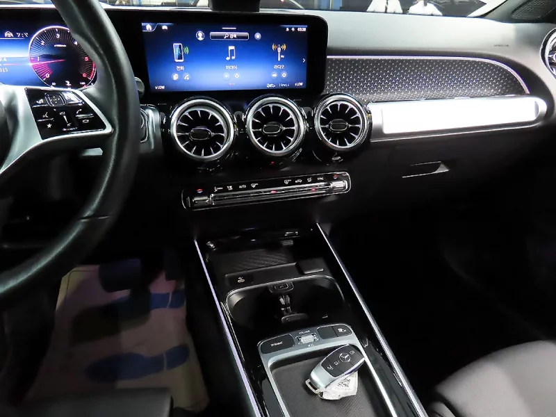 Mercedes-Benz GLB-Class