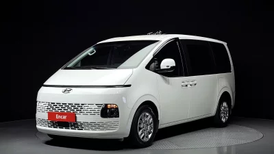 Hyundai Staria